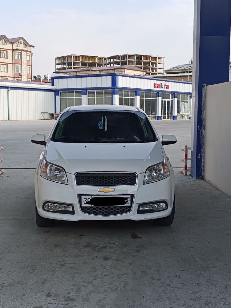 Продается нексия 3 в отличном сотстояние