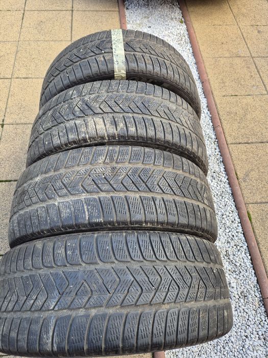 Vând cauciucuri 245/45/20 M+S set complet//Pirelli//imp Germania