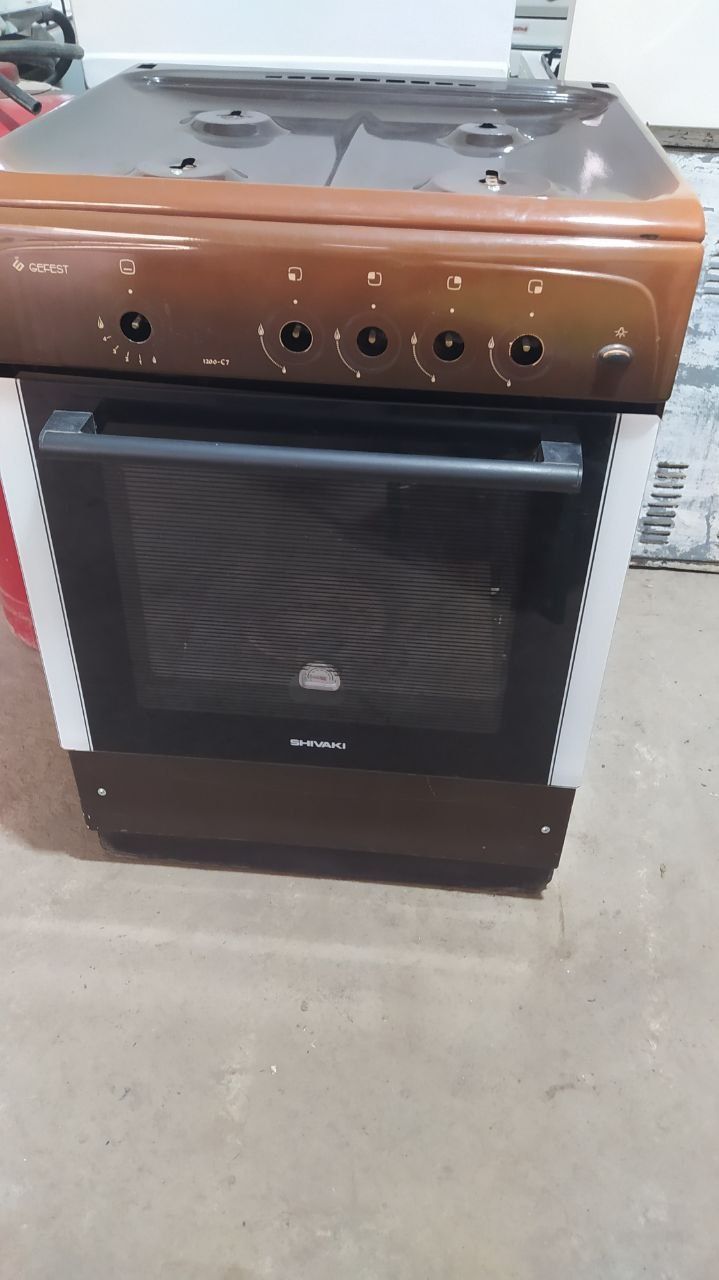 Gaz plitasi sotiladi