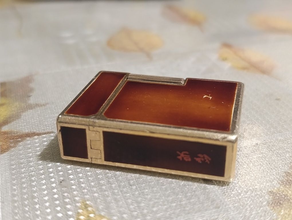 S. T. Dupont Line 1  Gold
