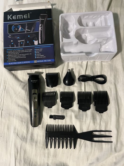 Set profesional mașină de tuns + trimmer nas + accesorii complete