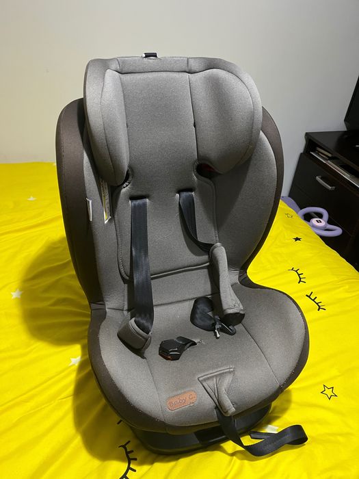 Vând scaun copii mașină