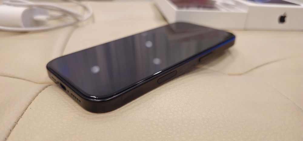 Apple iPhone 16 pro 128 GB