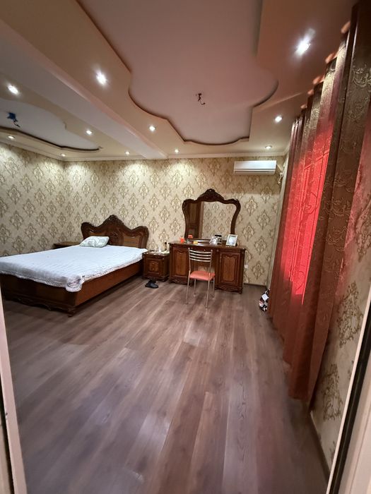 ! Продается двухэтажный коттедж ! Срочно сотилади