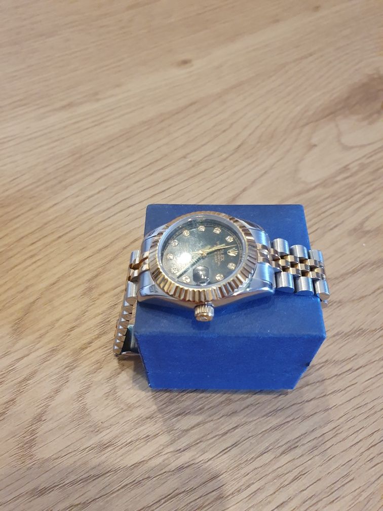 Vând ceas de dama,rolex automatic!