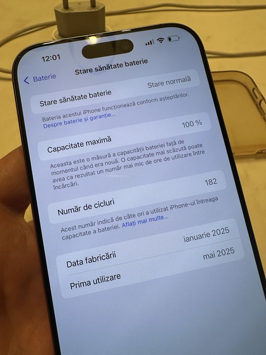 Iphone 16 pro max.  256 GB