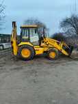 Închiriez buldoexcavator