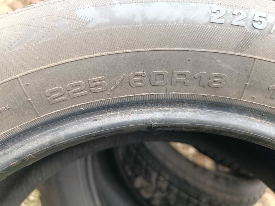 Гуми зимни 225/60/18