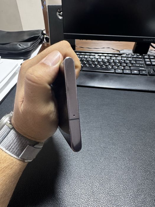 Продается S22 Ultra.