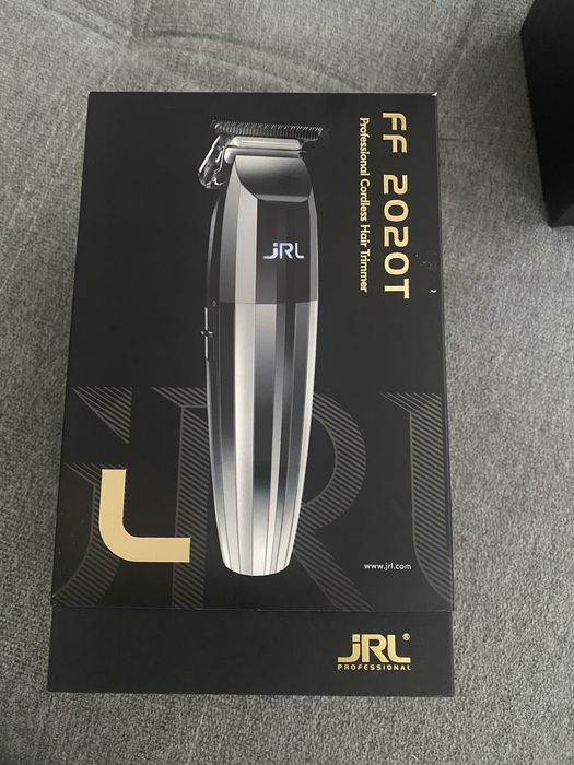 Masini de tuns jrl plus pelerina si altele