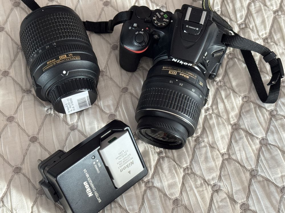 Nikon D5600+ AF-P DXNikkor 18-55 mm+ Nikon 18-140 mm f/3.5-5.6 G ED VR