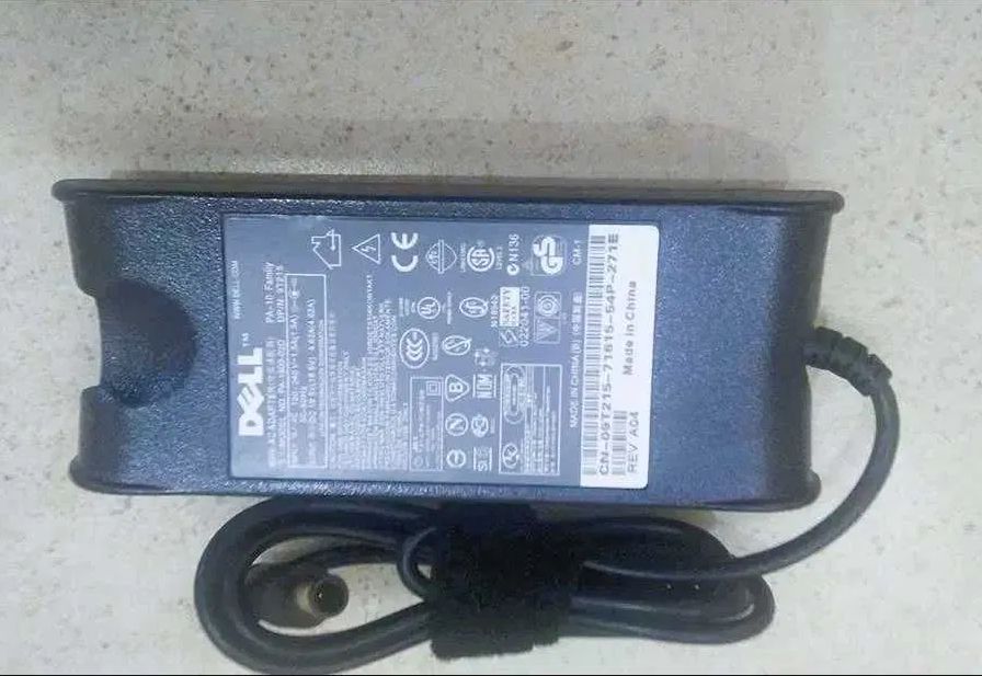 DELL в оригинале для ноутбука блок питания зарядка