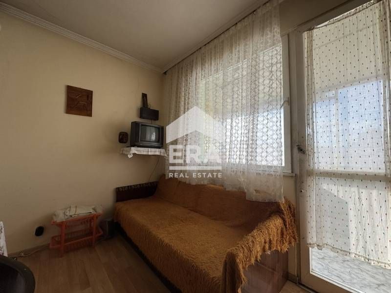 Продава се Едностаен апартамент в Силистра, Център - 38 кв.м за 1040 €/кв.м - Снимка #4