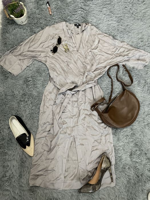 Девочи налетайте . Стильные вещи , бренд , дешево ! М-л