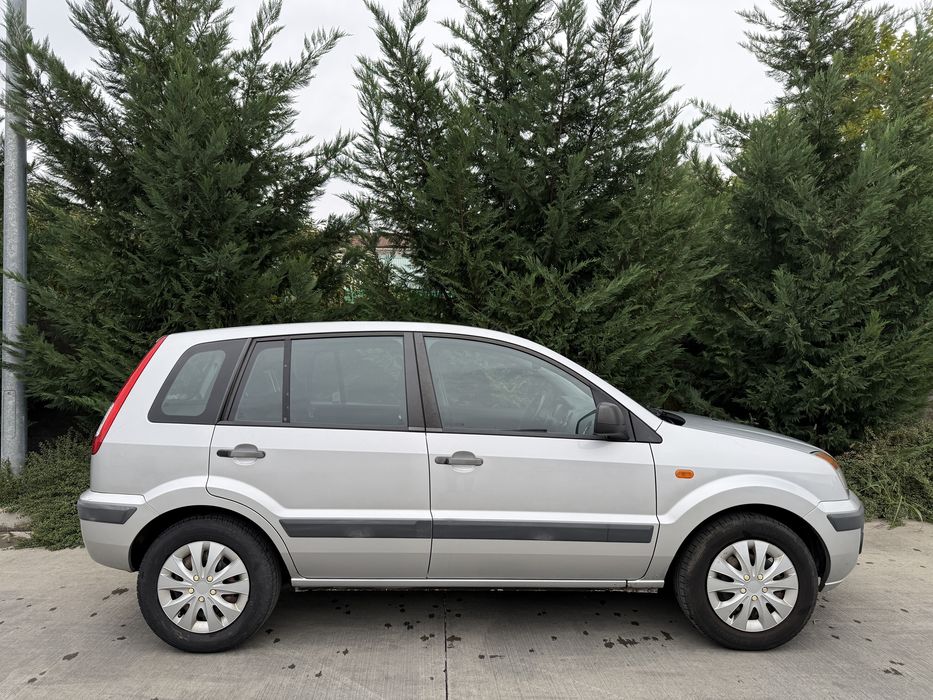 Ford Fusion fab.2010 *** 94.000 KM *** ADUS AZI *** 1499 EURO FIXXX