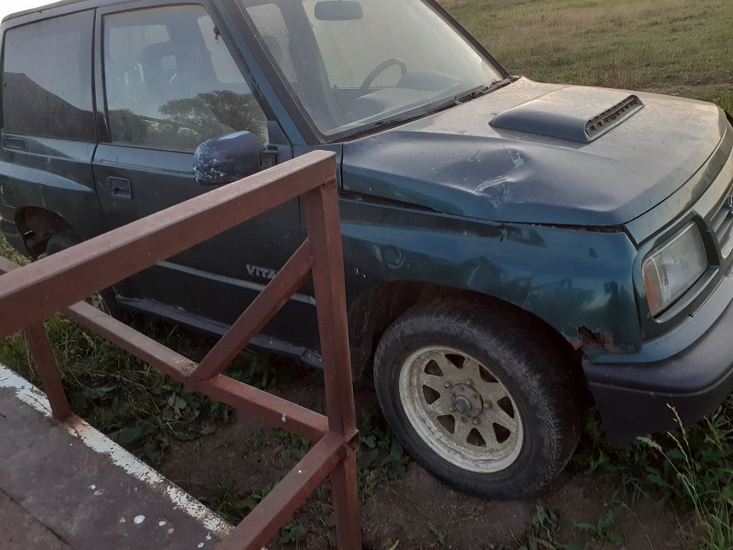 Vitara  de camp .