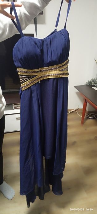 Rochii de zi și seara