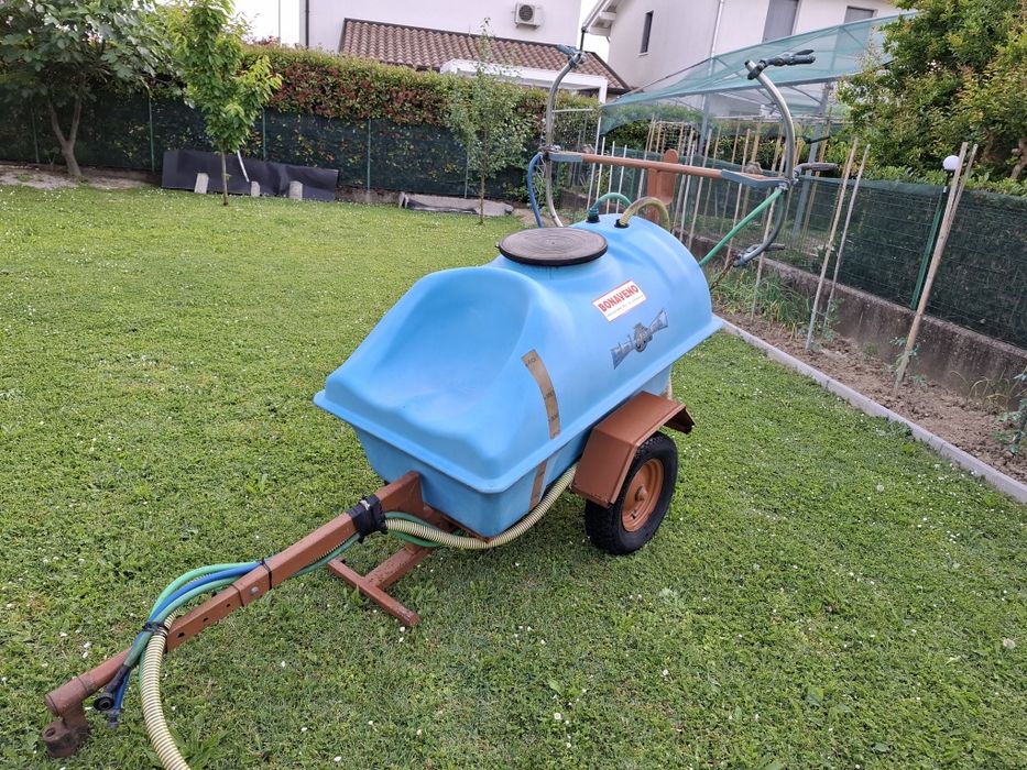 Pompă pentru stropit via 400 litri