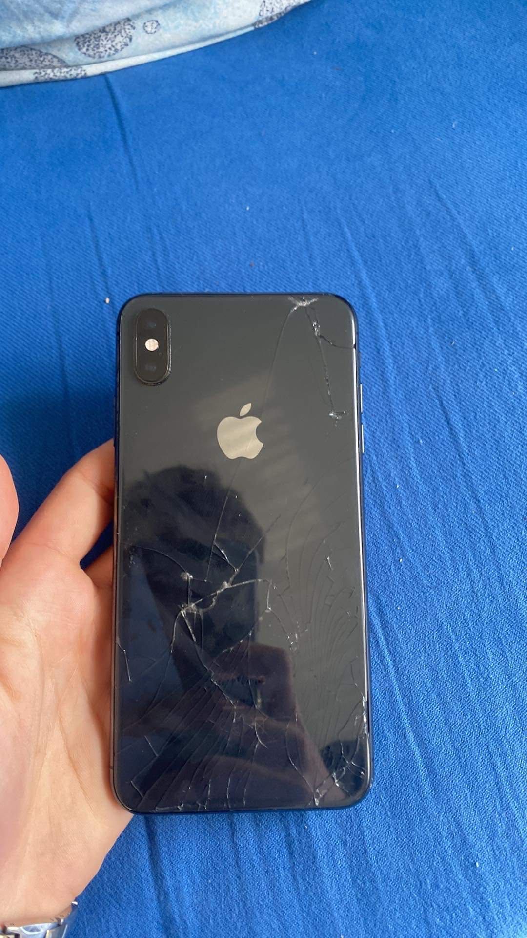 iPhone Xs max Schimb. Cu ceva mai nou