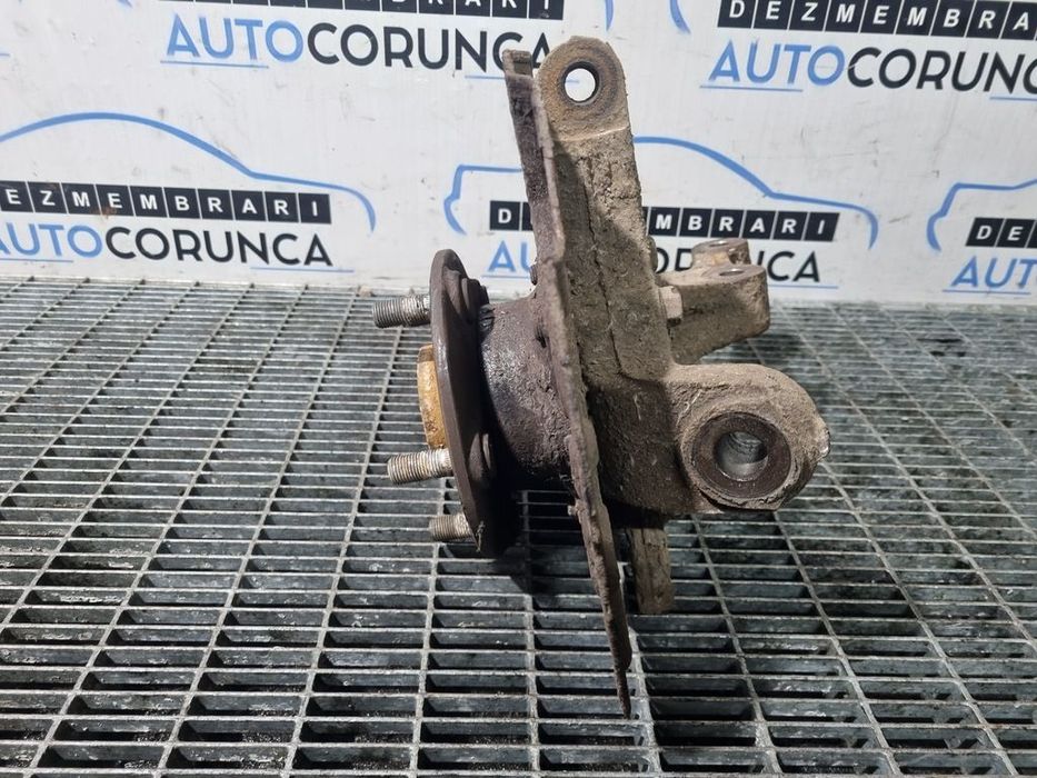 Fuzeta dreapta fata Suzuki Grand Vitara 1.6 Benzina 2006 - 2012 Manuala 5 Trepte M16A ...