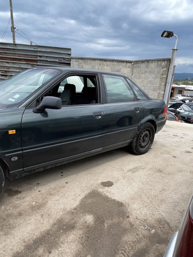 На части Audi 80 B4 1.6i