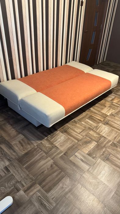 Canapea Jysk crem 190x75x85 cm