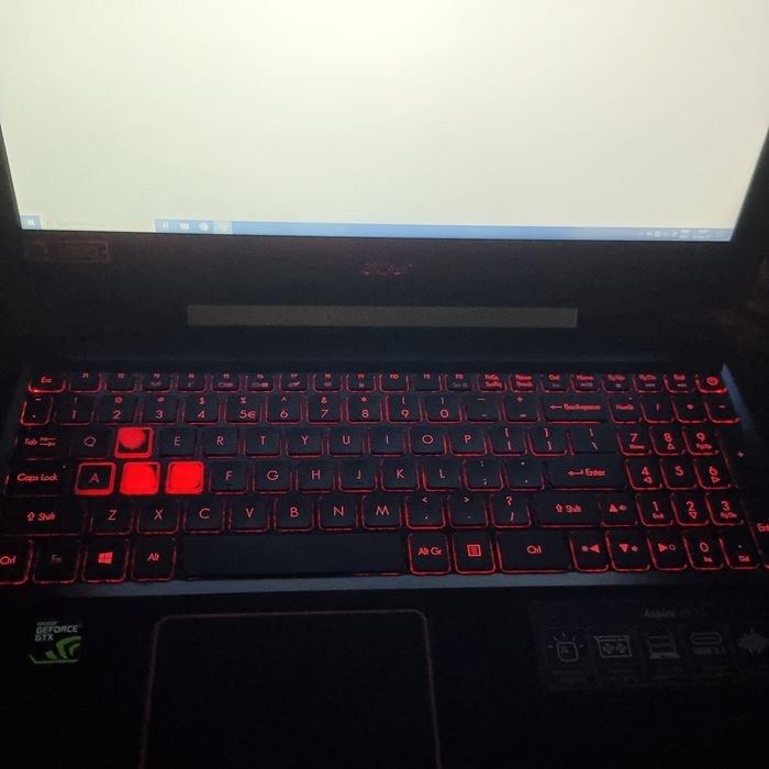 Laptop gaming, i7, 16 gb ram
