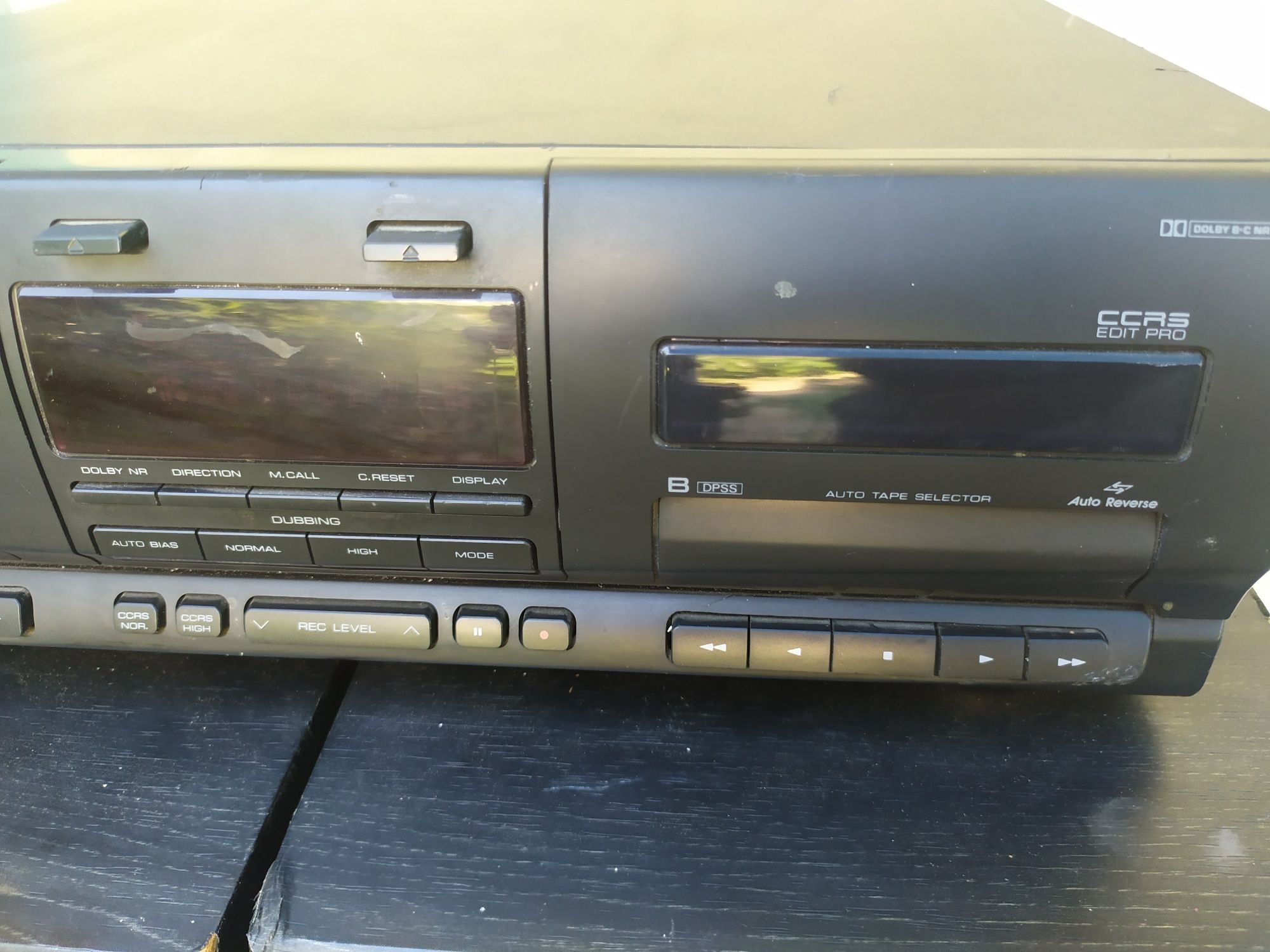 Двукасетъчен дек Kenwood