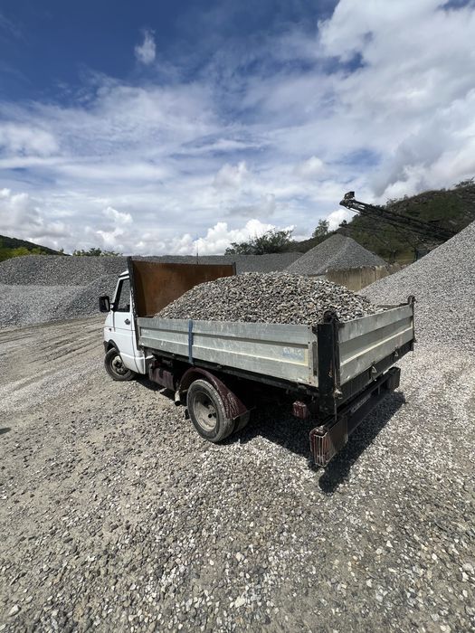 Piatra concasata diferite culori, orice dimensiuni