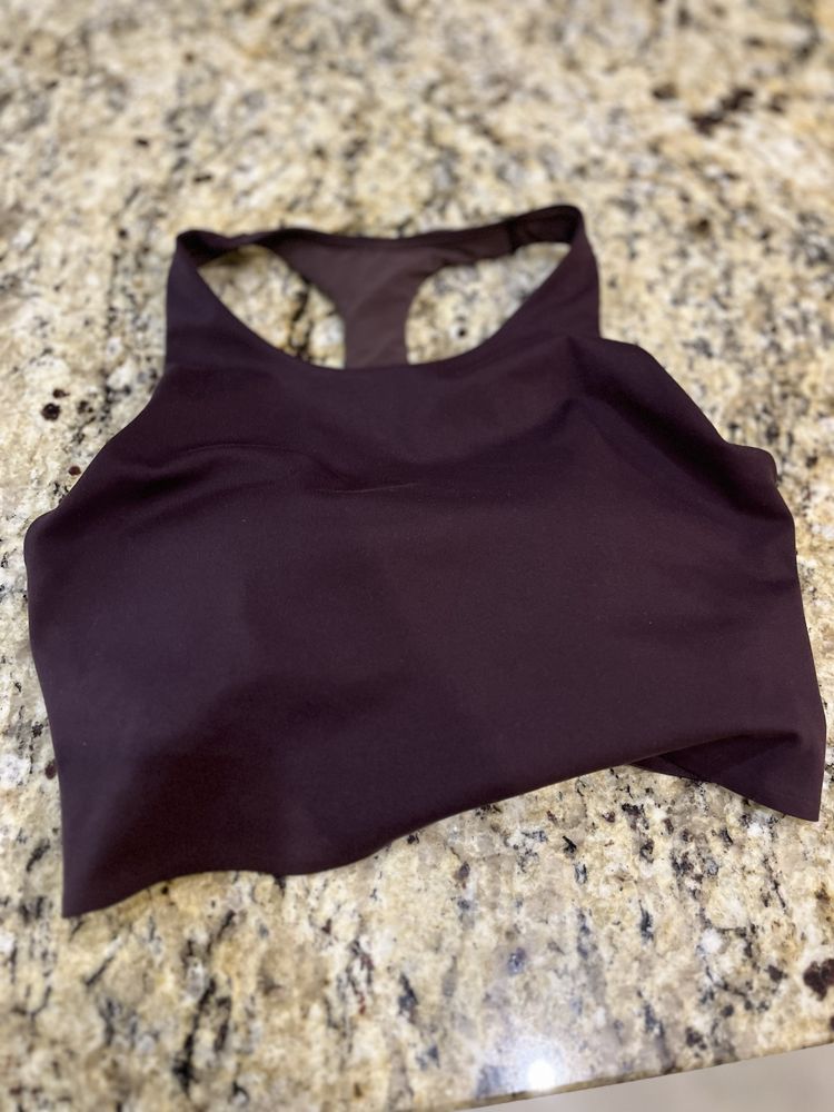 DKNY Calvin Klein Guess Nike бюстиета