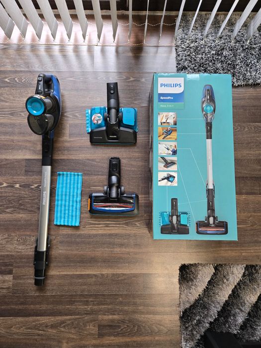 Вертикална прахосмукачка Philips SpeedPro Aqua 3in1