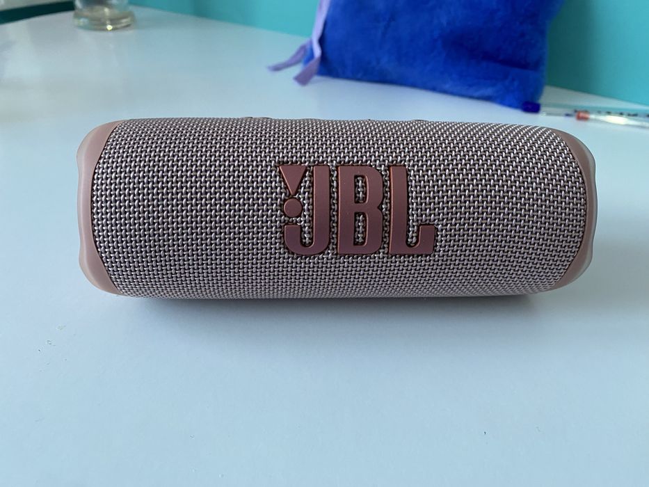 Колонка JBL новая
