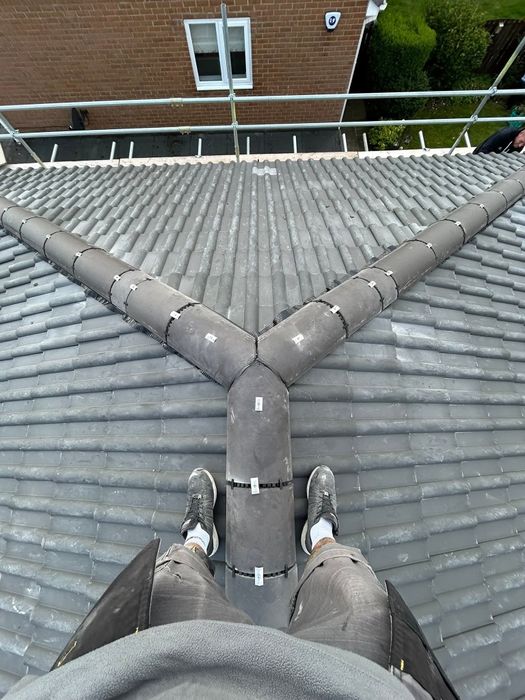 Avem experienta necesara pentru a crea si repara orice tip de acoperis