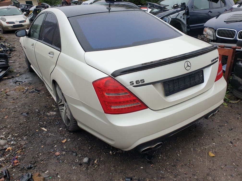 Продавам на части Мерцедес W221 S500 4x4 2008г