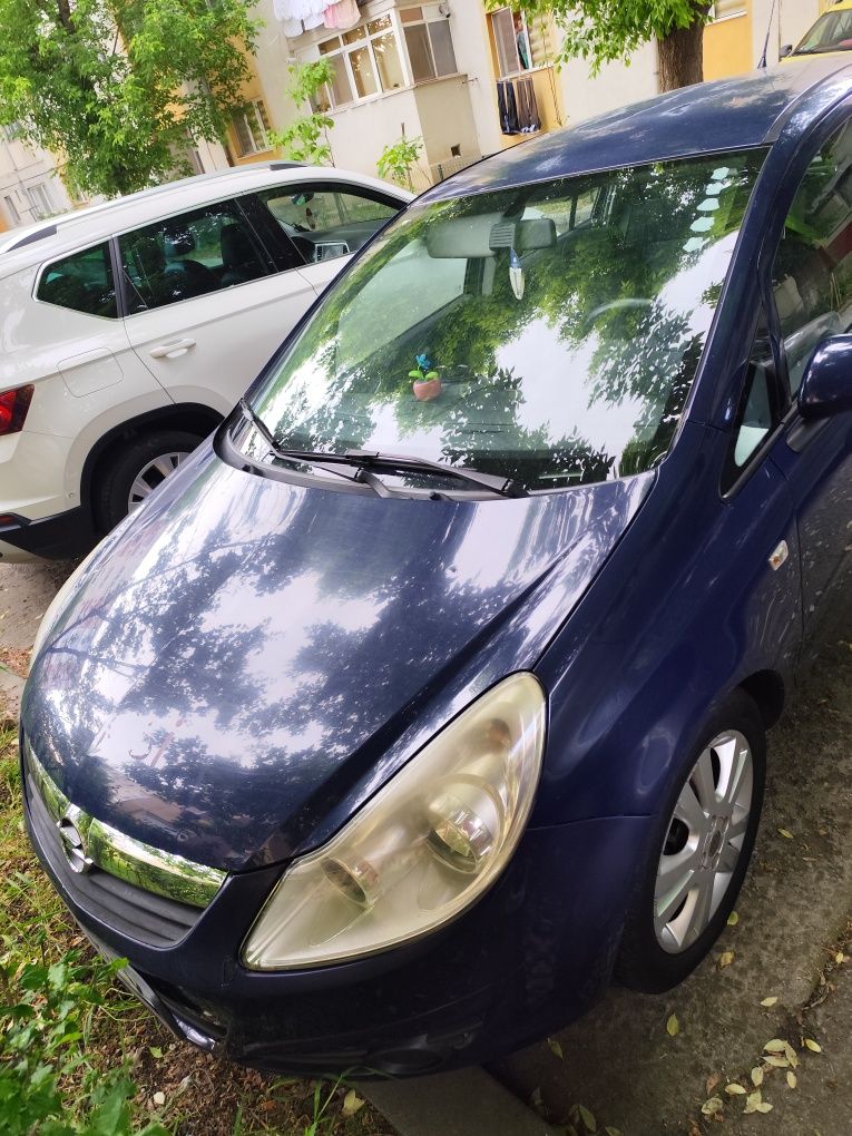 Vând Opel CORSA D
