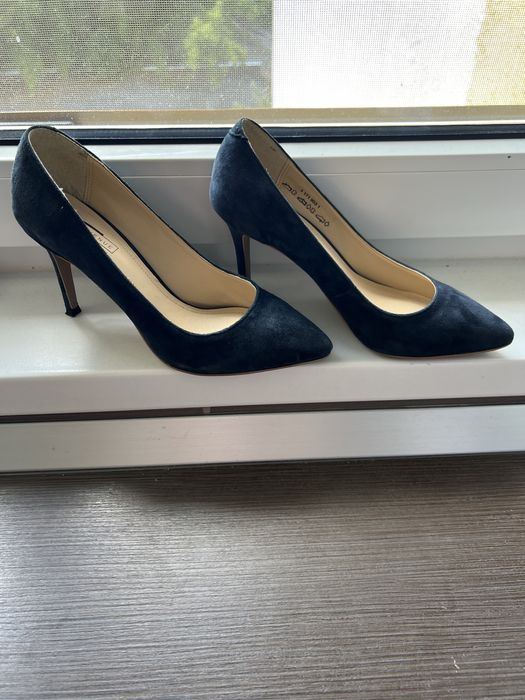 Pantofi din piele