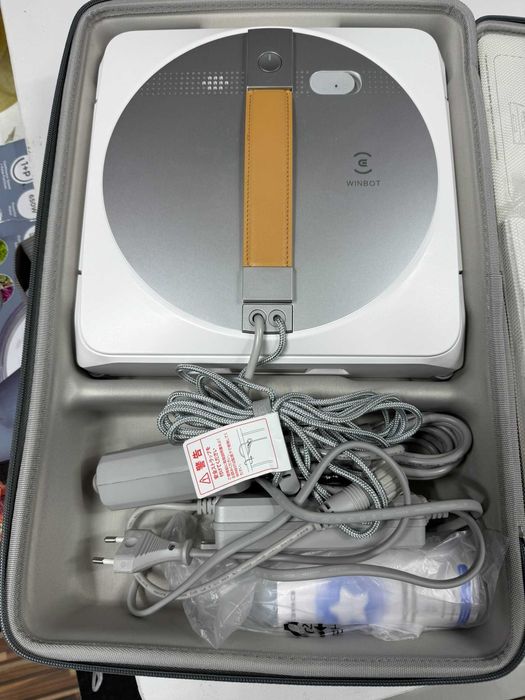 (RESIGILAT) Robot de curatare pentru geamuri Ecovacs Winbot W1 Pro