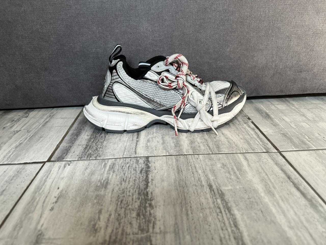 Balenciaga 3XL(различни модели)