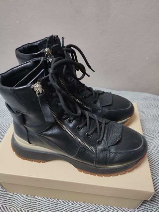 Демисезонные ботинки