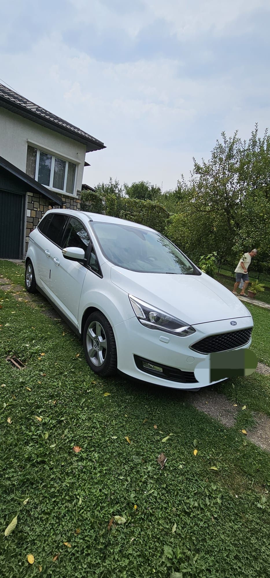 Vând Ford Grand C Max 2017 motor 2 l