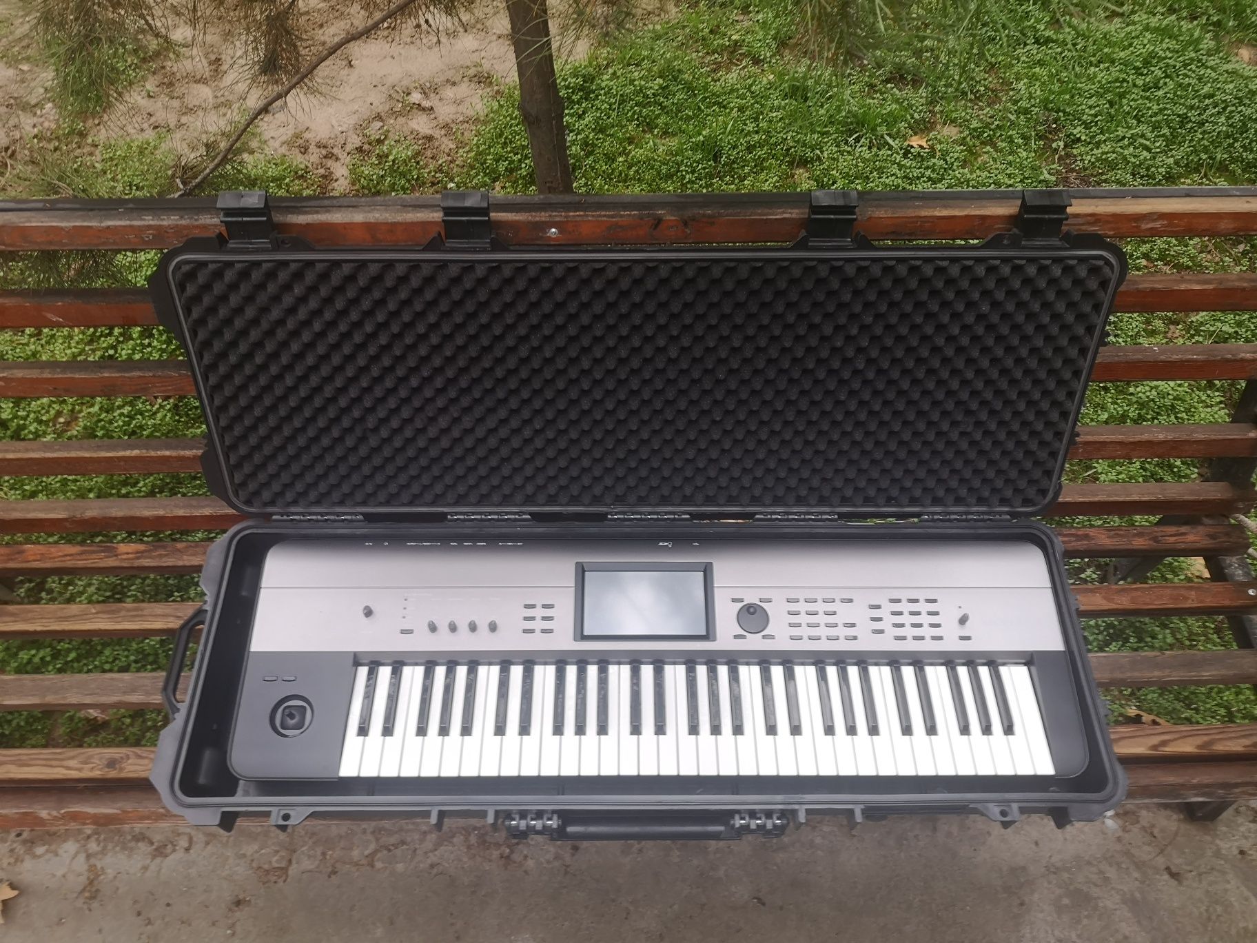 Korg krome ex lar sotiladi