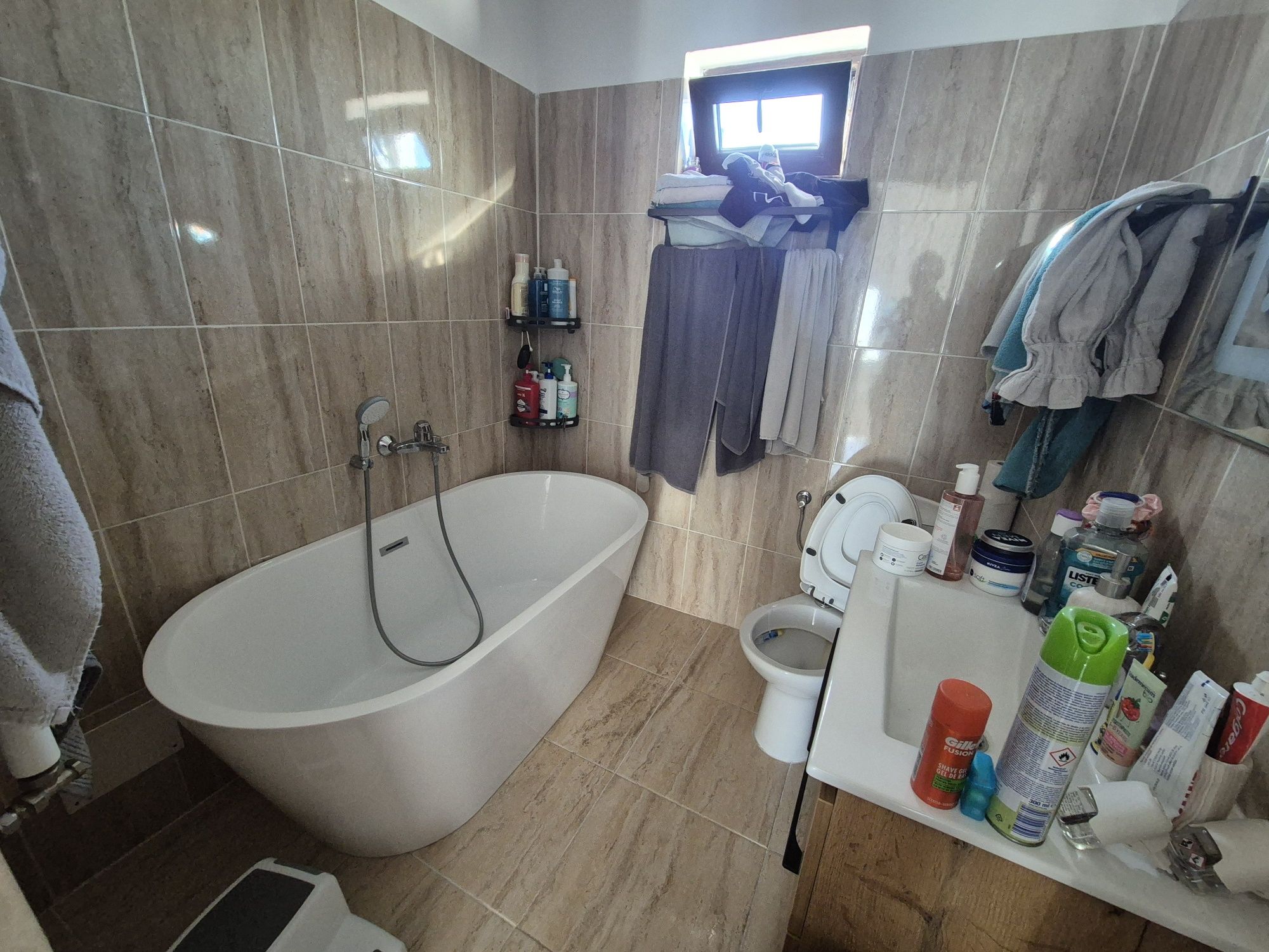 Casă 5 Camere, P + 1 Etaj + Mansarda, 144mp utili, 300mp teren