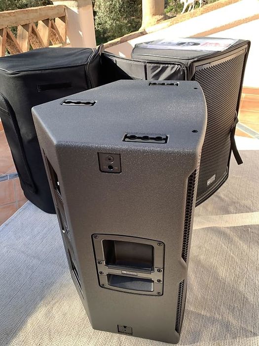 RCF TT25A MK2 + Huse (tt tts ttl dynacord fbt boxe active 15)