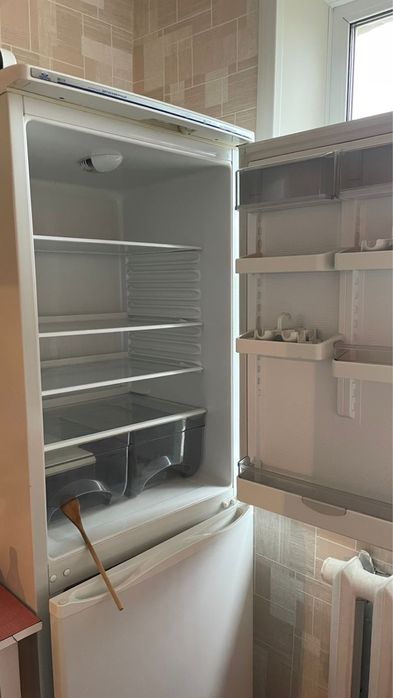 Продам холодильник и стиральную машину