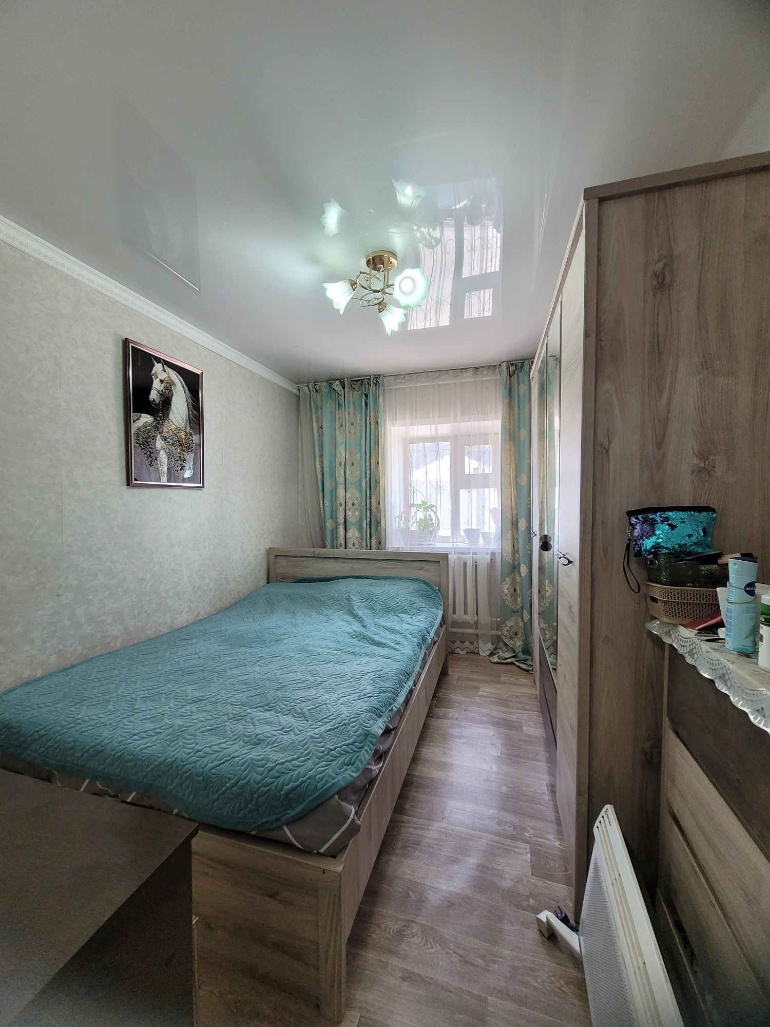 Продам 3 комн.дом район 905 стройка
