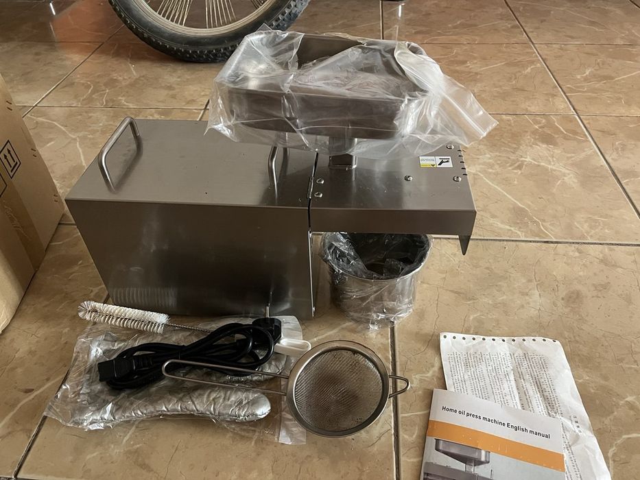 Maslopress sotiladi  kelishib beramiz