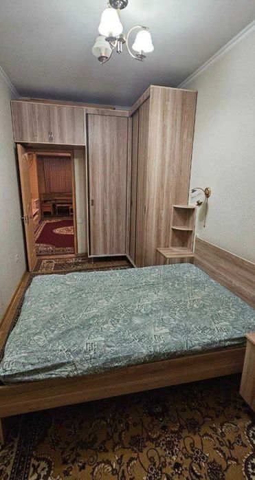 Продаётся 2х комнатная 2/1/4 Массив Феруза