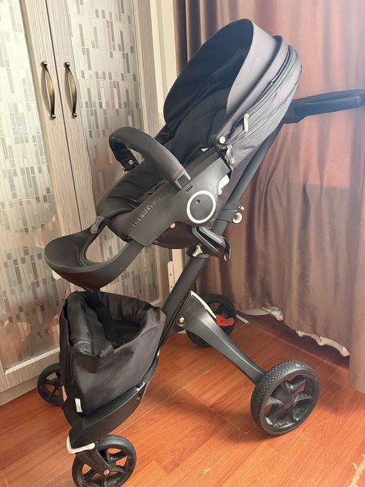 Продам коляску Dsland V8 2в1