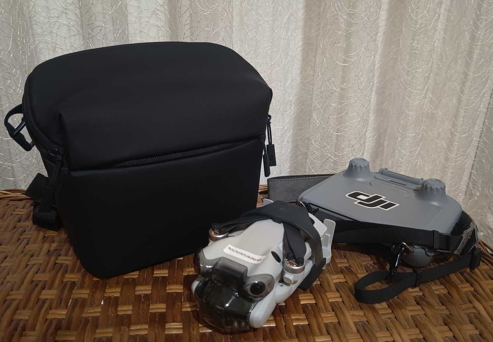 Drona Dji Mini 4 Pro Fly More Combo, filtre, card, alte accesorii