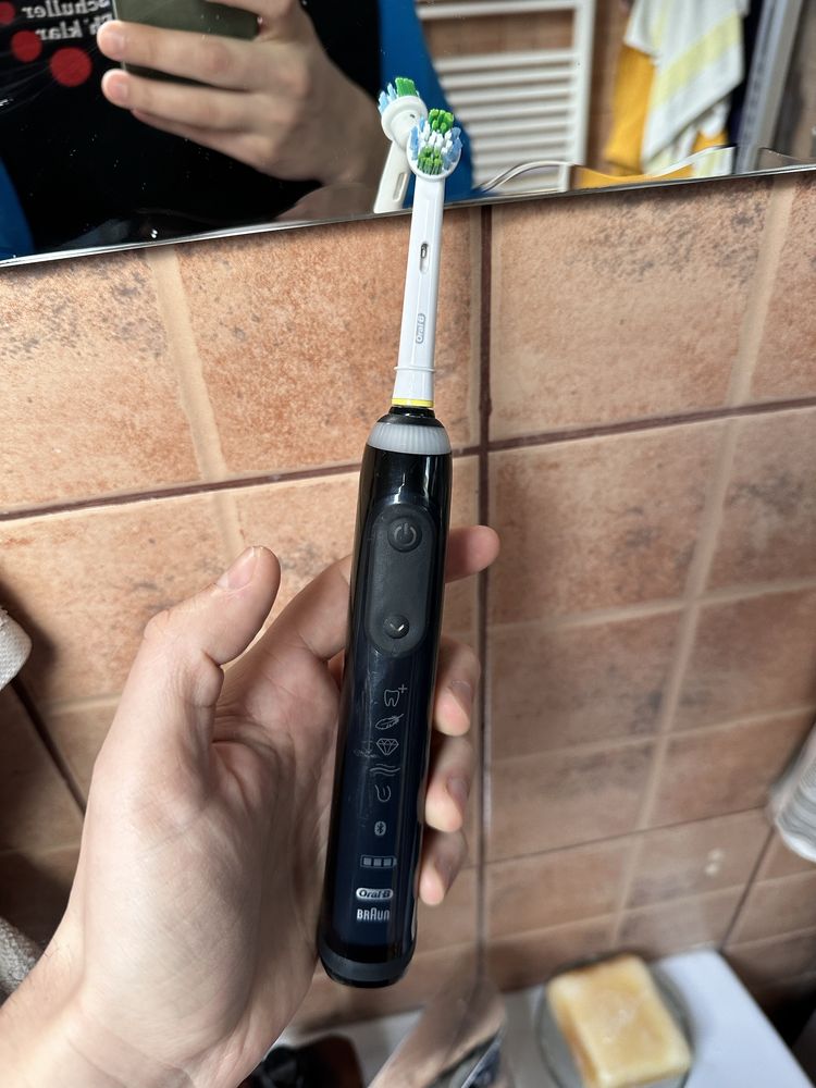 Periuța dinti Oral-b Genius X neagra